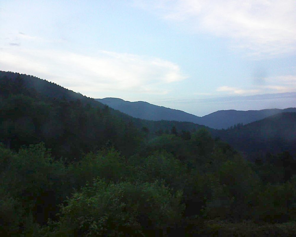 Le petit ballon vu depuis le Domaine Langmatt à Murbach le 28.05.2018 à 21:00 Le petit ballon (Alsace, Vosges) le 28.05.2018 à 21:00