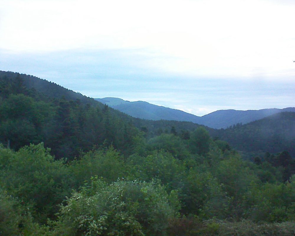 Le petit ballon vu depuis le Domaine Langmatt à Murbach le 29.05.2018 à 06:00 Le petit ballon (Alsace, Vosges) le 29.05.2018 à 06:00