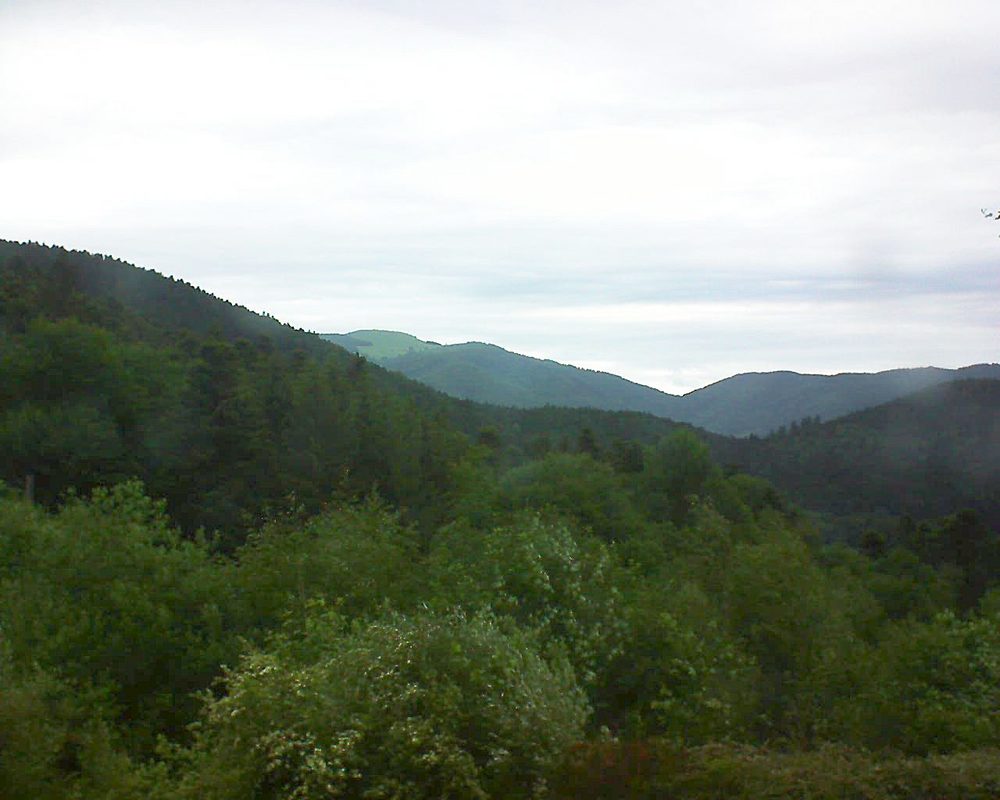 Le petit ballon vu depuis le Domaine Langmatt à Murbach le 29.05.2018 à 06:30 Le petit ballon (Alsace, Vosges) le 29.05.2018 à 06:30