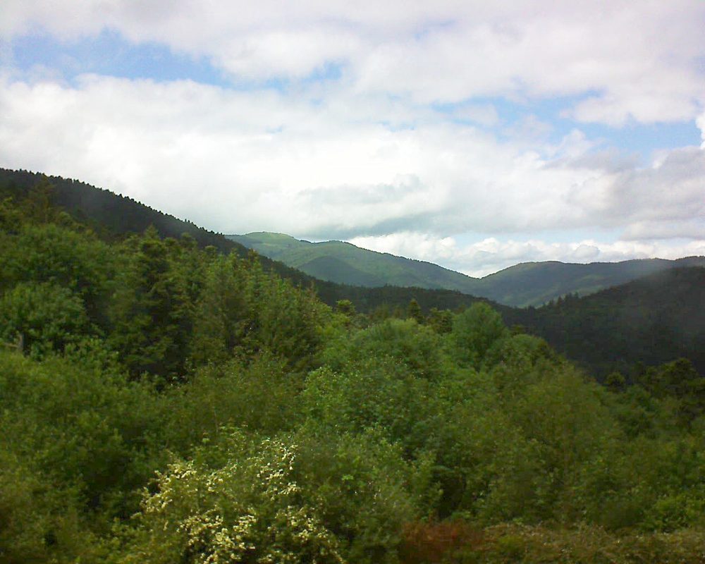 Le petit ballon vu depuis le Domaine Langmatt à Murbach le 29.05.2018 à 14:45 Le petit ballon (Alsace, Vosges) le 29.05.2018 à 14:45