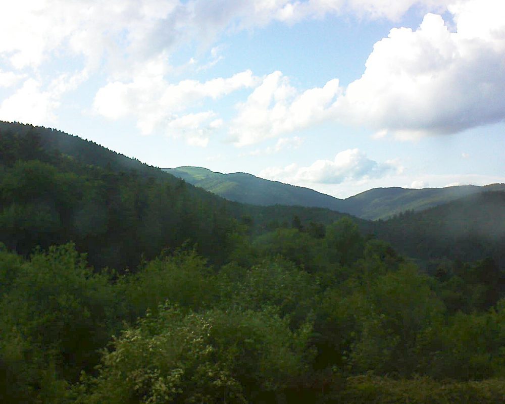Le petit ballon vu depuis le Domaine Langmatt à Murbach le 29.05.2018 à 19:15 Le petit ballon (Alsace, Vosges) le 29.05.2018 à 19:15