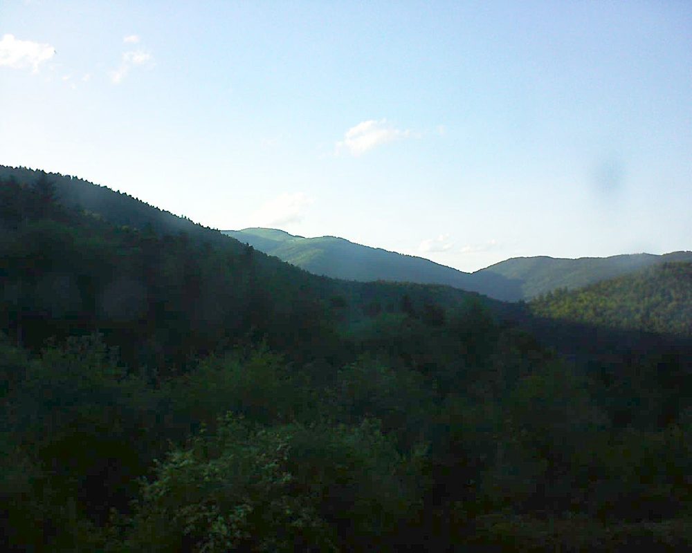 Le petit ballon vu depuis le Domaine Langmatt à Murbach le 29.05.2018 à 19:45 Le petit ballon (Alsace, Vosges) le 29.05.2018 à 19:45