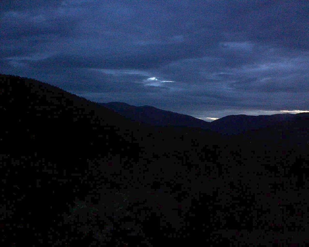 Le petit ballon vu depuis le Domaine Langmatt à Murbach le 30.05.2018 à 05:15 Le petit ballon (Alsace, Vosges) le 30.05.2018 à 05:15