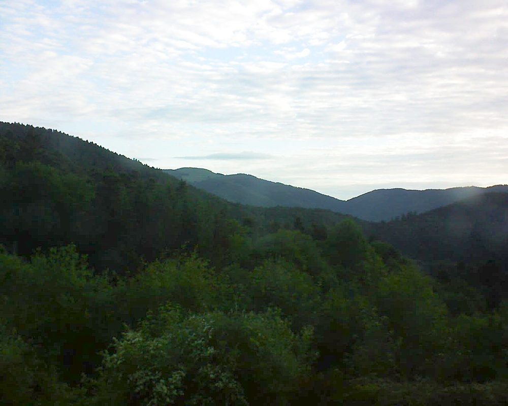 Le petit ballon vu depuis le Domaine Langmatt à Murbach le 30.05.2018 à 06:45 Le petit ballon (Alsace, Vosges) le 30.05.2018 à 06:45