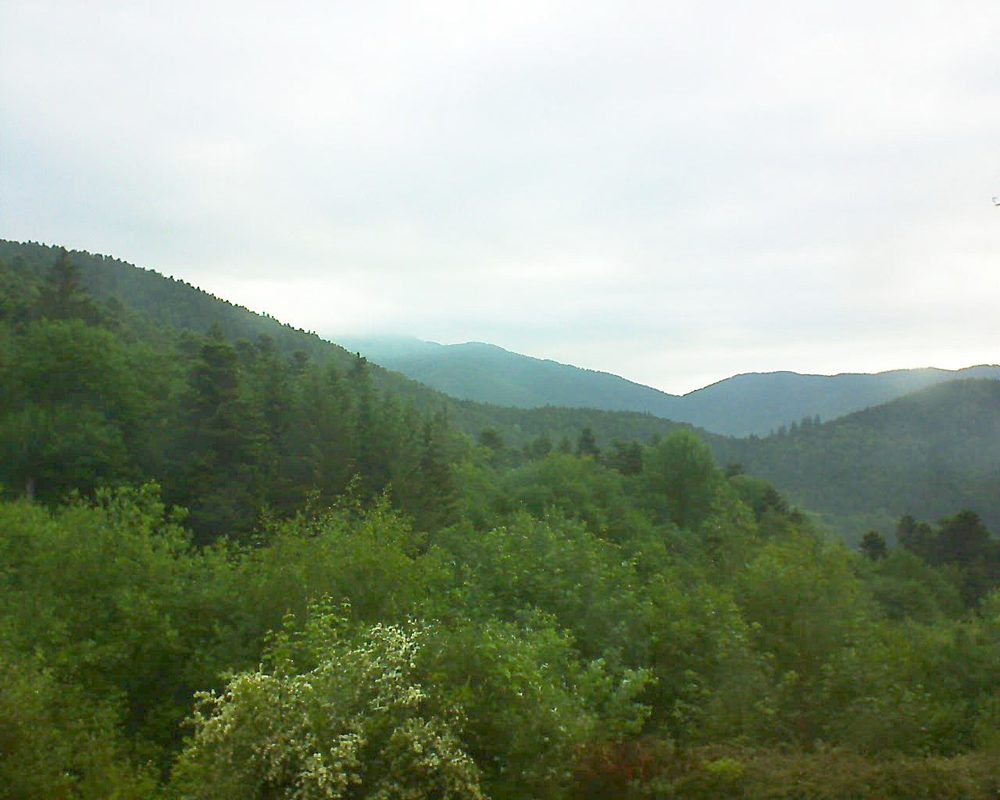 Le petit ballon vu depuis le Domaine Langmatt à Murbach le 31.05.2018 à 06:45 Le petit ballon (Alsace, Vosges) le 31.05.2018 à 06:45