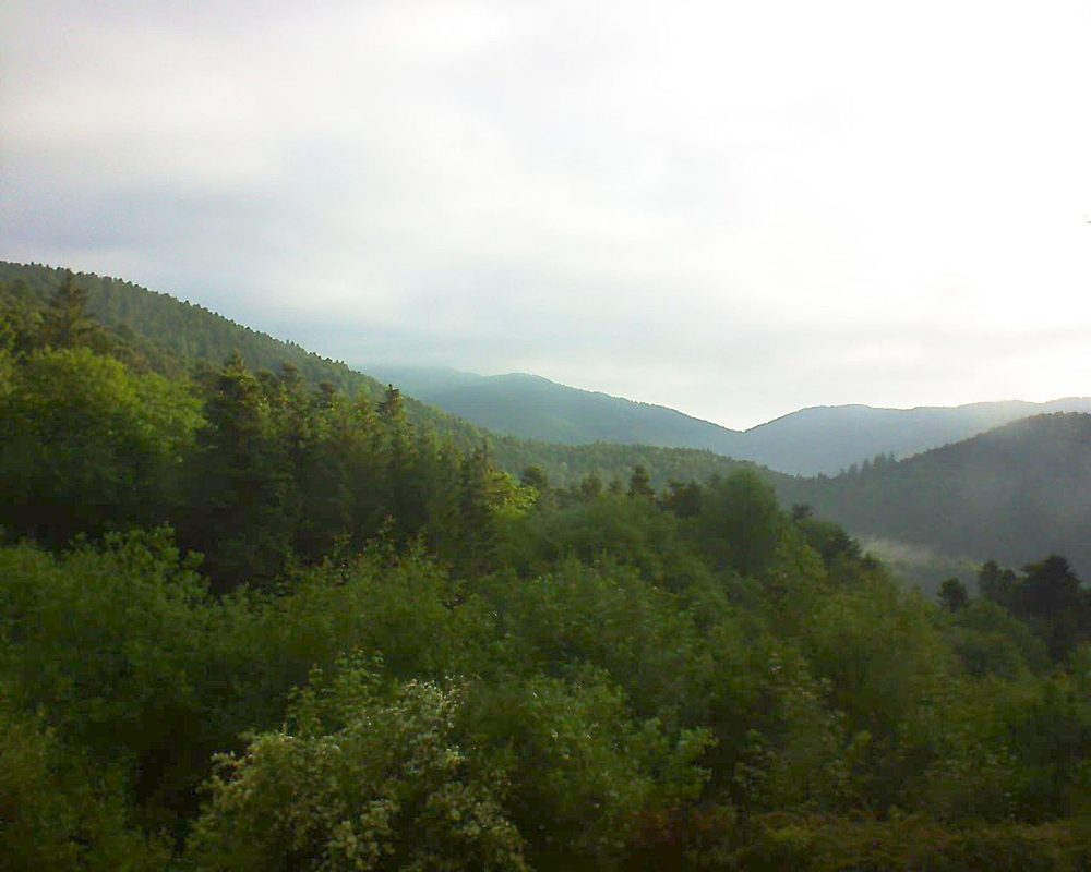 Le petit ballon vu depuis le Domaine Langmatt à Murbach le 31.05.2018 à 07:00 Le petit ballon (Alsace, Vosges) le 31.05.2018 à 07:00