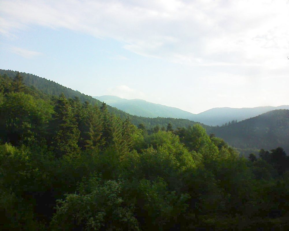 Le petit ballon vu depuis le Domaine Langmatt à Murbach le 31.05.2018 à 07:30 Le petit ballon (Alsace, Vosges) le 31.05.2018 à 07:30