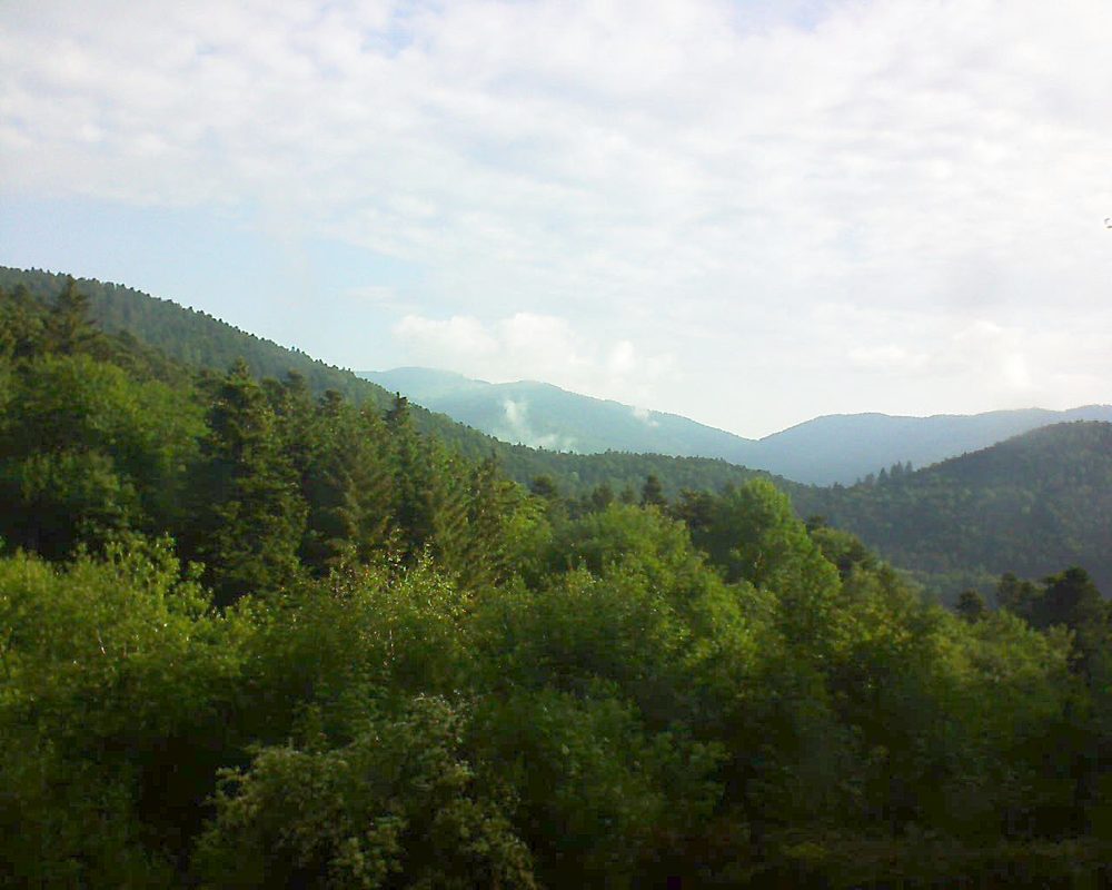 Le petit ballon vu depuis le Domaine Langmatt à Murbach le 31.05.2018 à 08:00 Le petit ballon (Alsace, Vosges) le 31.05.2018 à 08:00
