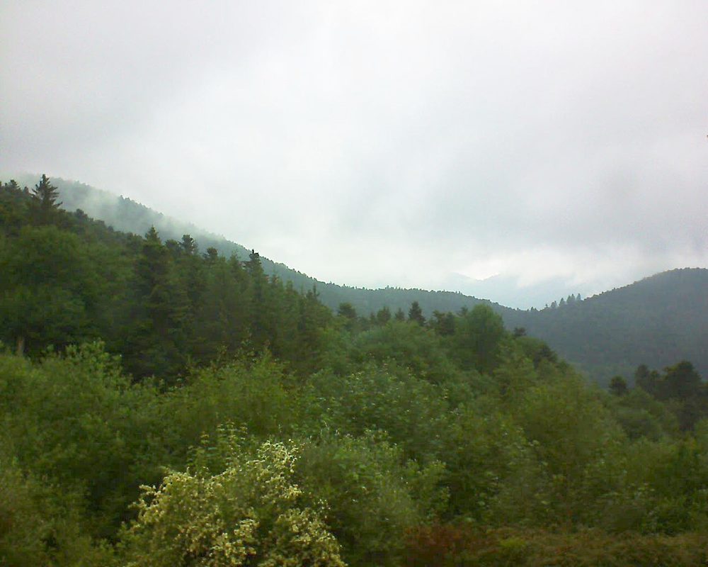 Le petit ballon vu depuis le Domaine Langmatt à Murbach le 31.05.2018 à 11:00 Le petit ballon (Alsace, Vosges) le 31.05.2018 à 11:00