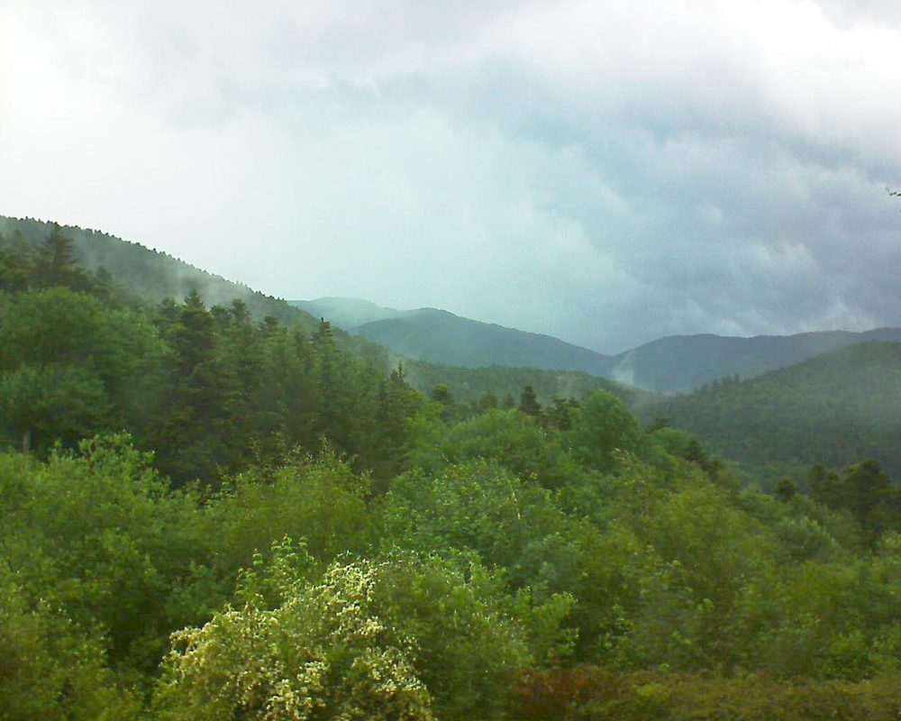 Le petit ballon vu depuis le Domaine Langmatt à Murbach le 31.05.2018 à 15:00 Le petit ballon (Alsace, Vosges) le 31.05.2018 à 15:00