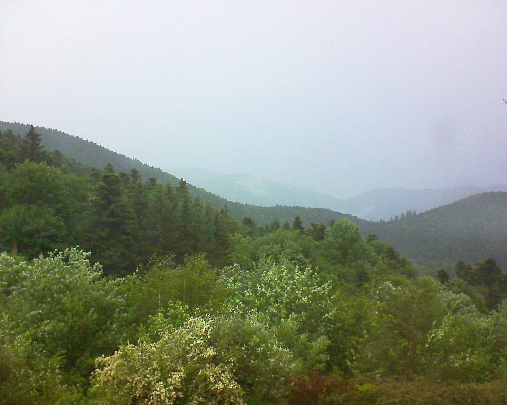 Le petit ballon vu depuis le Domaine Langmatt à Murbach le 31.05.2018 à 20:30 Le petit ballon (Alsace, Vosges) le 31.05.2018 à 20:30