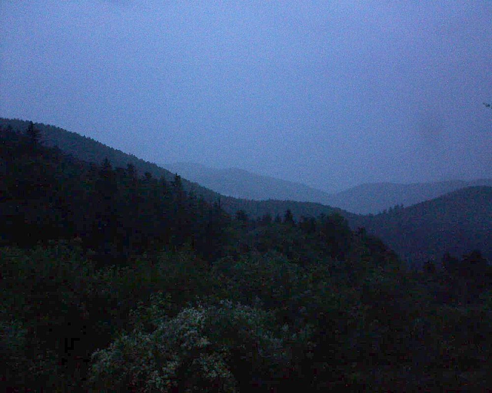 Le petit ballon vu depuis le Domaine Langmatt à Murbach le 31.05.2018 à 21:15 Le petit ballon (Alsace, Vosges) le 31.05.2018 à 21:15