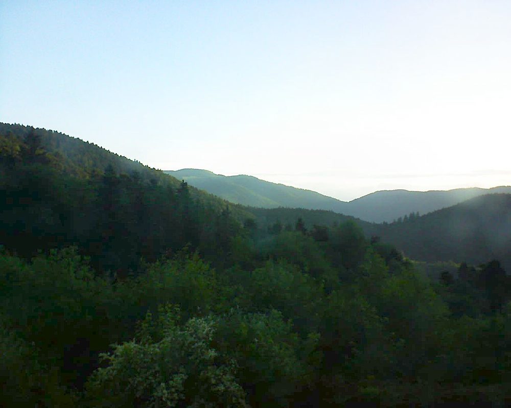 Le petit ballon vu depuis le Domaine Langmatt à Murbach le 01.06.2018 à 06:15 Le petit ballon (Alsace, Vosges) le 01.06.2018 à 06:15
