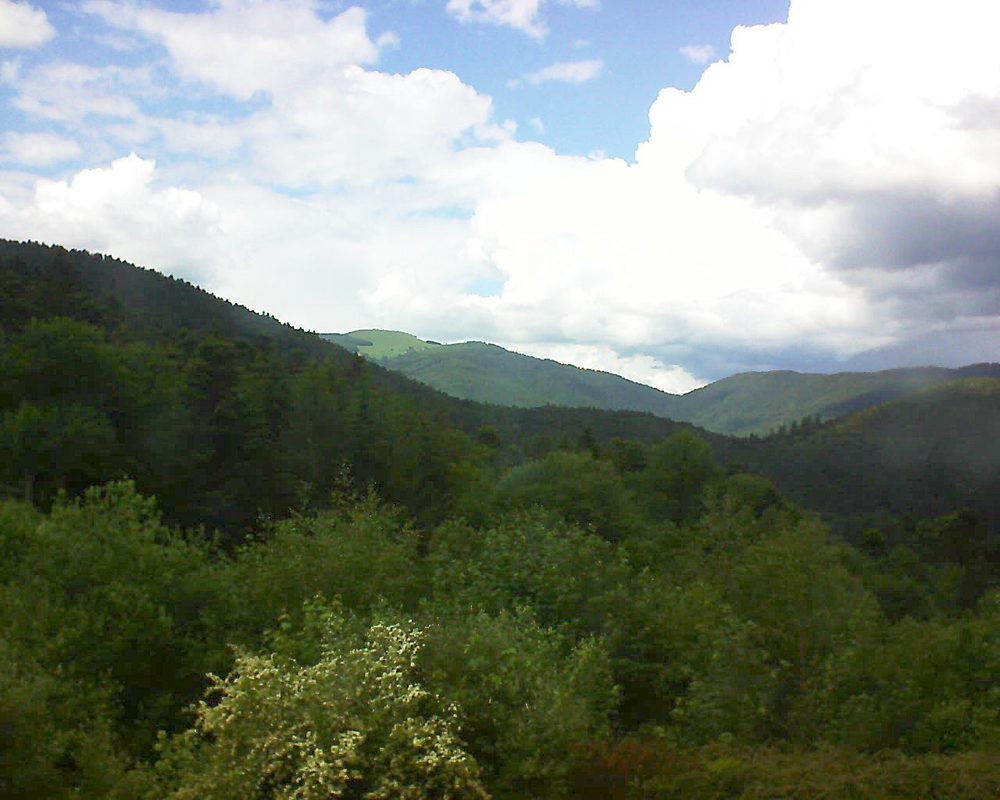 Le petit ballon vu depuis le Domaine Langmatt à Murbach le 01.06.2018 à 16:00 Le petit ballon (Alsace, Vosges) le 01.06.2018 à 16:00