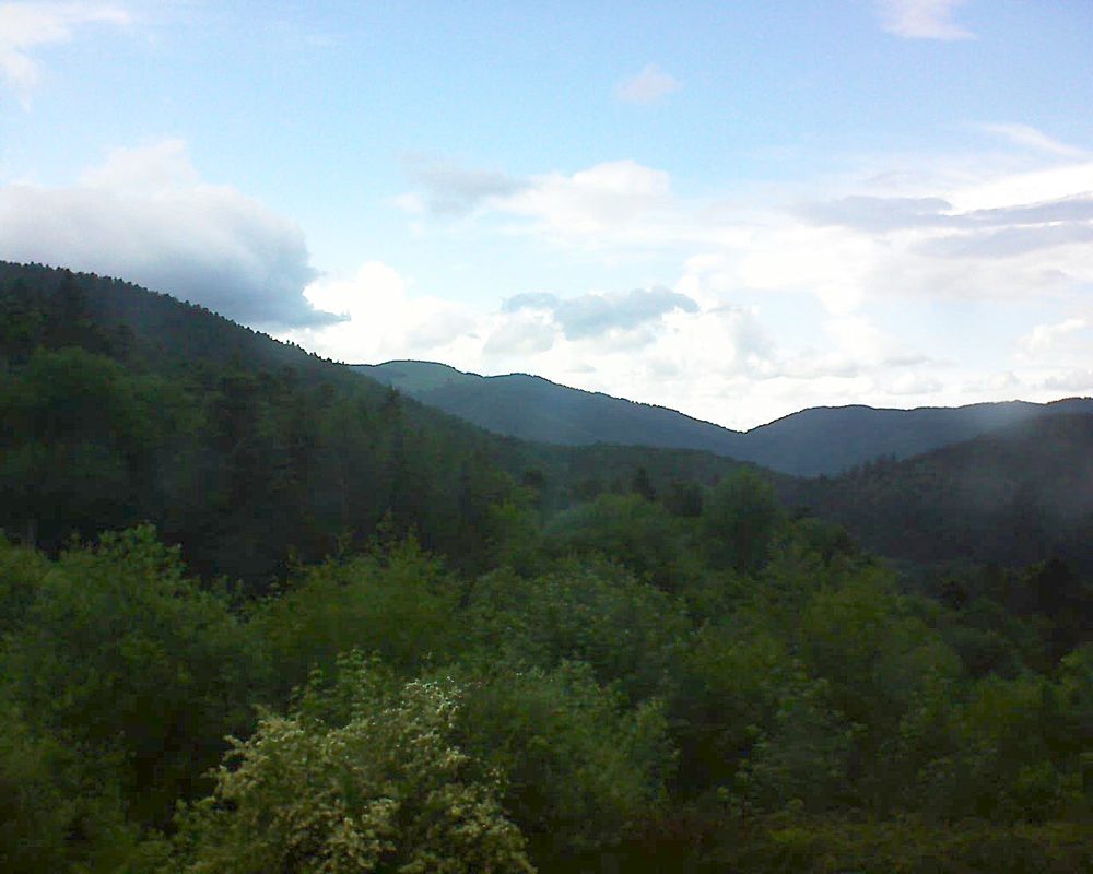 Le petit ballon vu depuis le Domaine Langmatt à Murbach le 01.06.2018 à 18:15 Le petit ballon (Alsace, Vosges) le 01.06.2018 à 18:15
