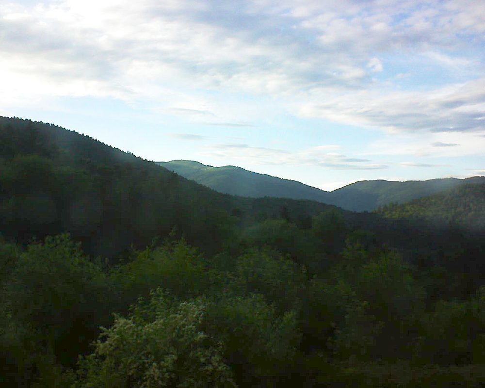 Le petit ballon vu depuis le Domaine Langmatt à Murbach le 01.06.2018 à 20:00 Le petit ballon (Alsace, Vosges) le 01.06.2018 à 20:00