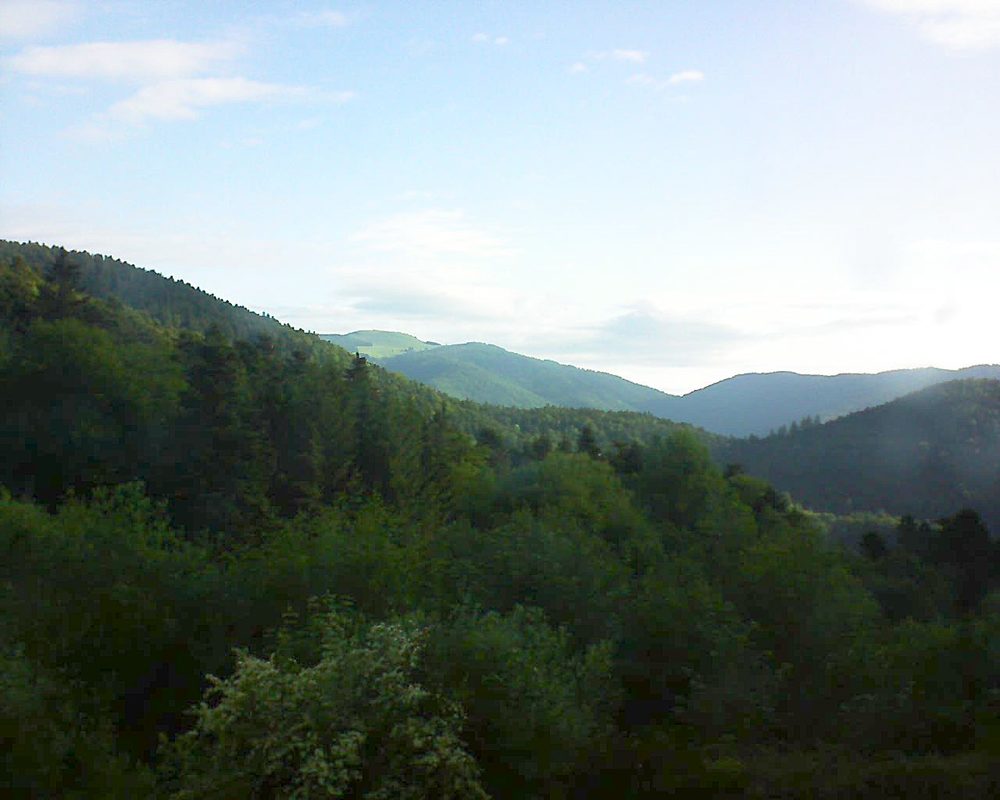 Le petit ballon vu depuis le Domaine Langmatt à Murbach le 02.06.2018 à 07:15 Le petit ballon (Alsace, Vosges) le 02.06.2018 à 07:15