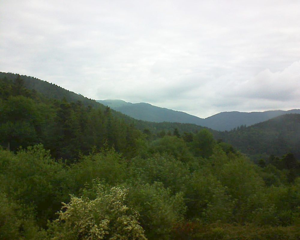 Le petit ballon vu depuis le Domaine Langmatt à Murbach le 02.06.2018 à 08:15 Le petit ballon (Alsace, Vosges) le 02.06.2018 à 08:15