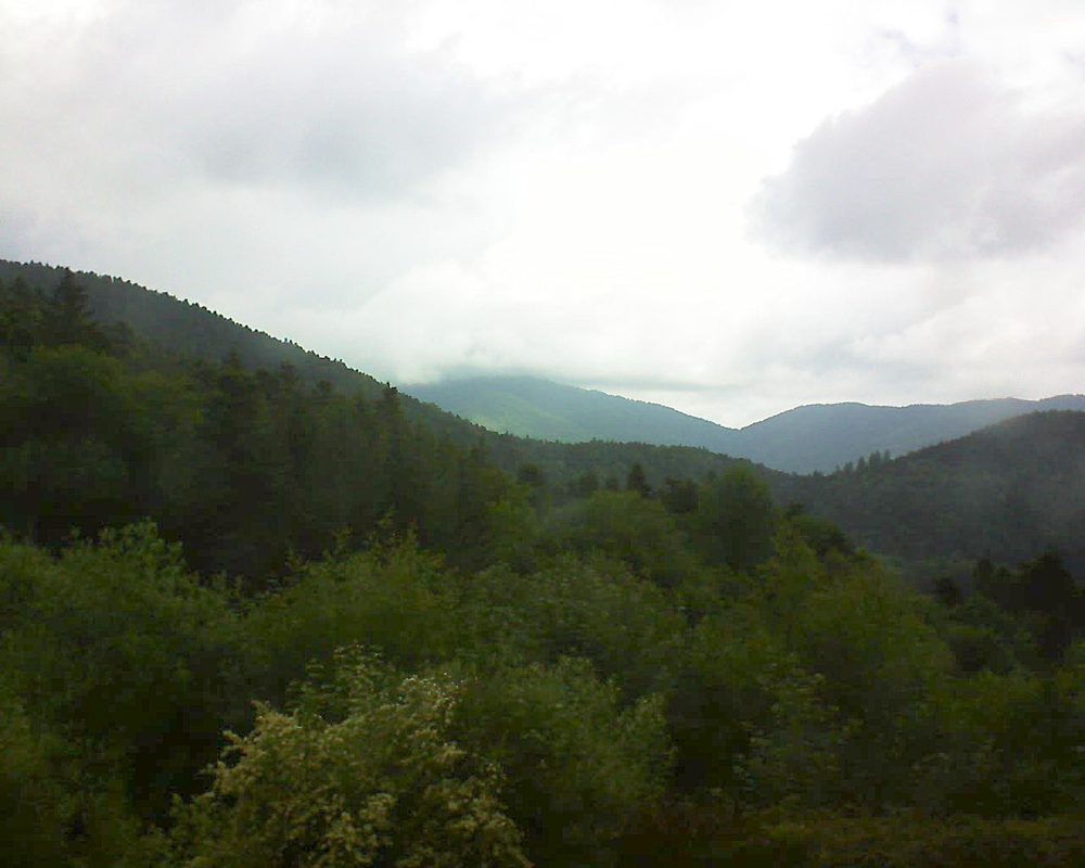Le petit ballon vu depuis le Domaine Langmatt à Murbach le 02.06.2018 à 09:00 Le petit ballon (Alsace, Vosges) le 02.06.2018 à 09:00