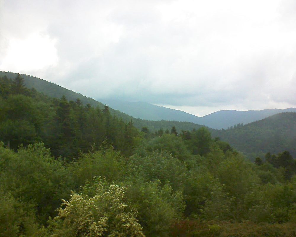 Le petit ballon vu depuis le Domaine Langmatt à Murbach le 02.06.2018 à 12:15 Le petit ballon (Alsace, Vosges) le 02.06.2018 à 12:15