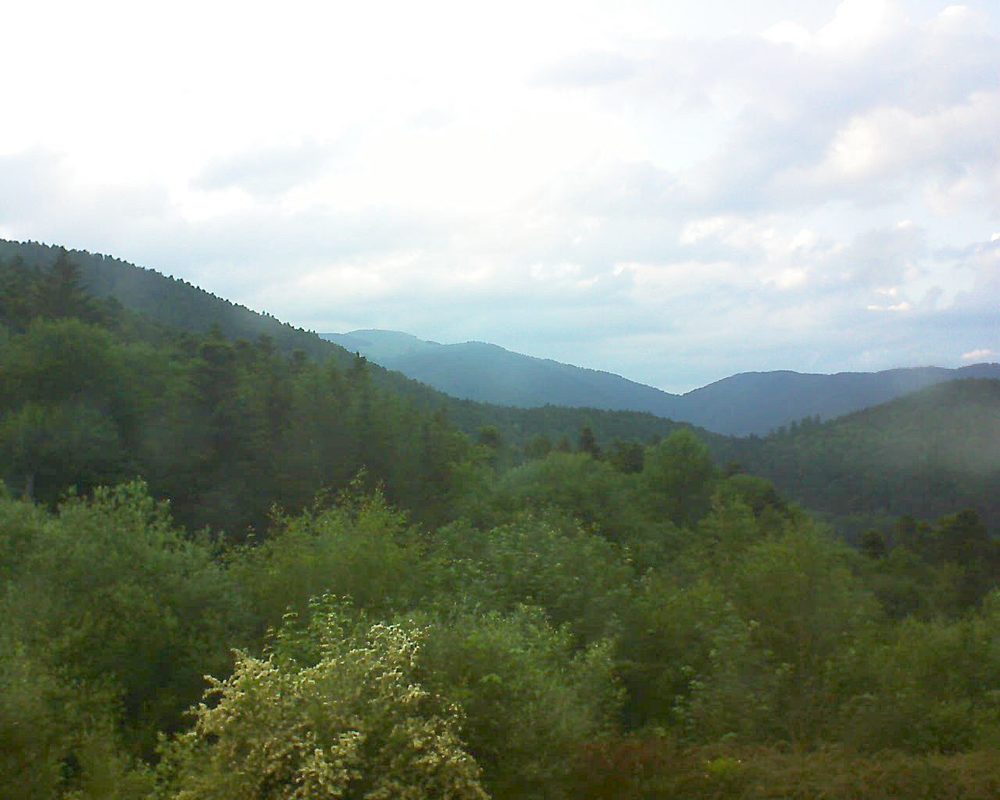 Le petit ballon vu depuis le Domaine Langmatt à Murbach le 02.06.2018 à 20:30 Le petit ballon (Alsace, Vosges) le 02.06.2018 à 20:30