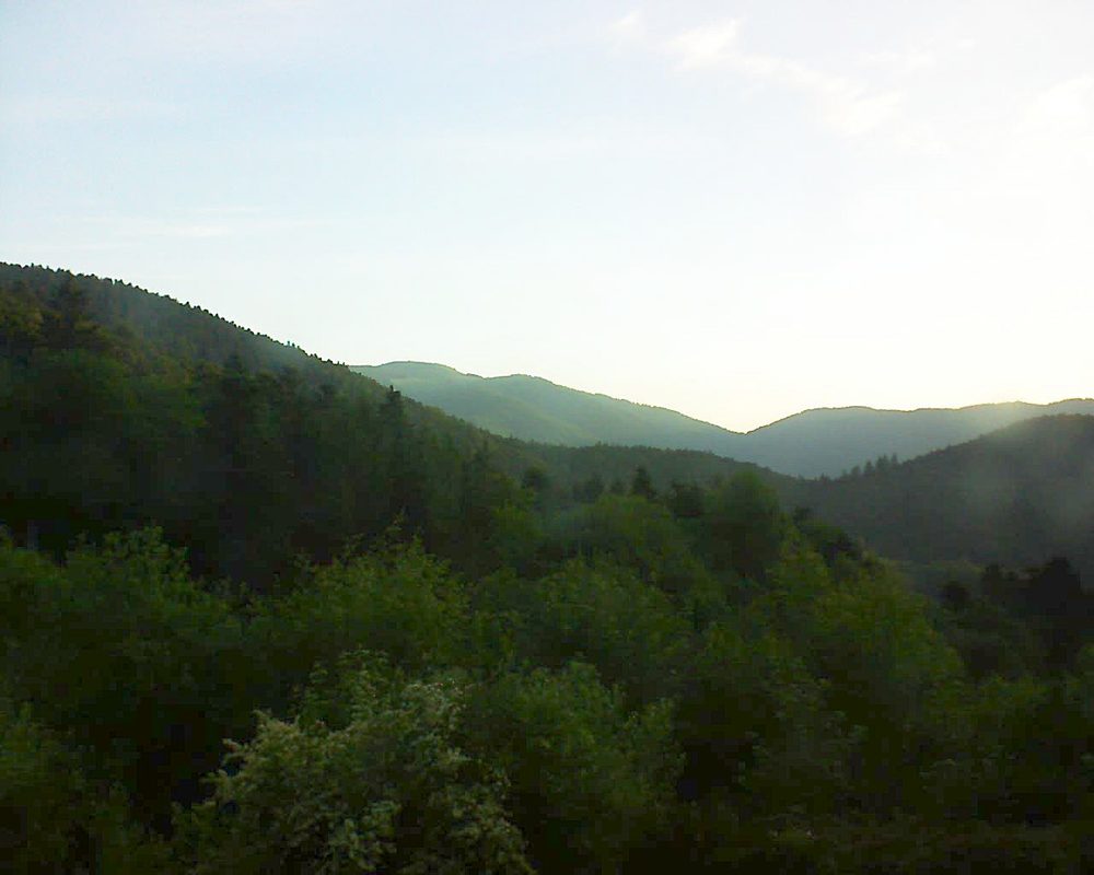 Le petit ballon vu depuis le Domaine Langmatt à Murbach le 03.06.2018 à 06:15 Le petit ballon (Alsace, Vosges) le 03.06.2018 à 06:15