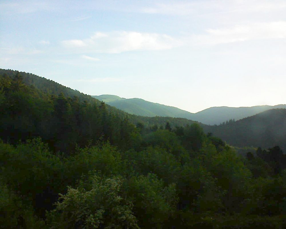 Le petit ballon vu depuis le Domaine Langmatt à Murbach le 03.06.2018 à 06:45 Le petit ballon (Alsace, Vosges) le 03.06.2018 à 06:45