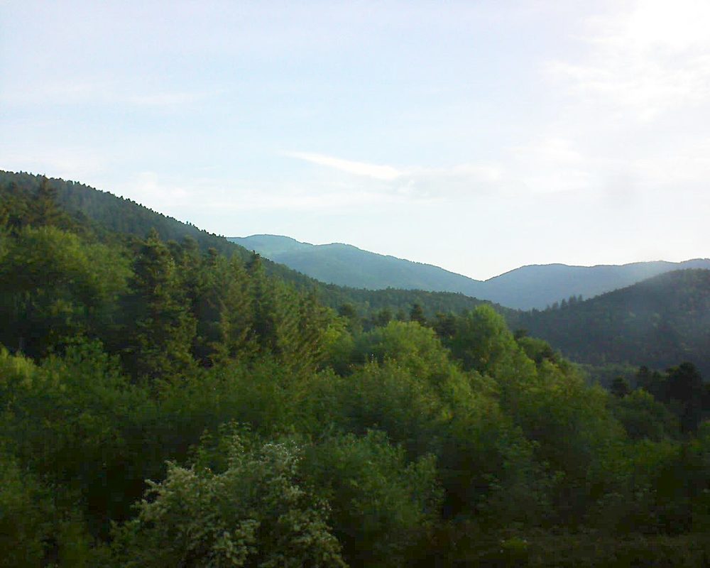 Le petit ballon vu depuis le Domaine Langmatt à Murbach le 03.06.2018 à 07:30 Le petit ballon (Alsace, Vosges) le 03.06.2018 à 07:30