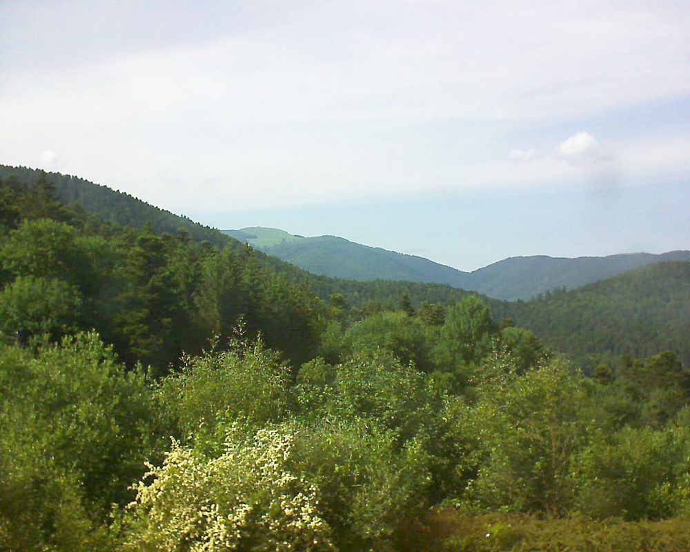 Le petit ballon vu depuis le Domaine Langmatt à Murbach le 03.06.2018 à 17:00 Le petit ballon (Alsace, Vosges) le 03.06.2018 à 17:00