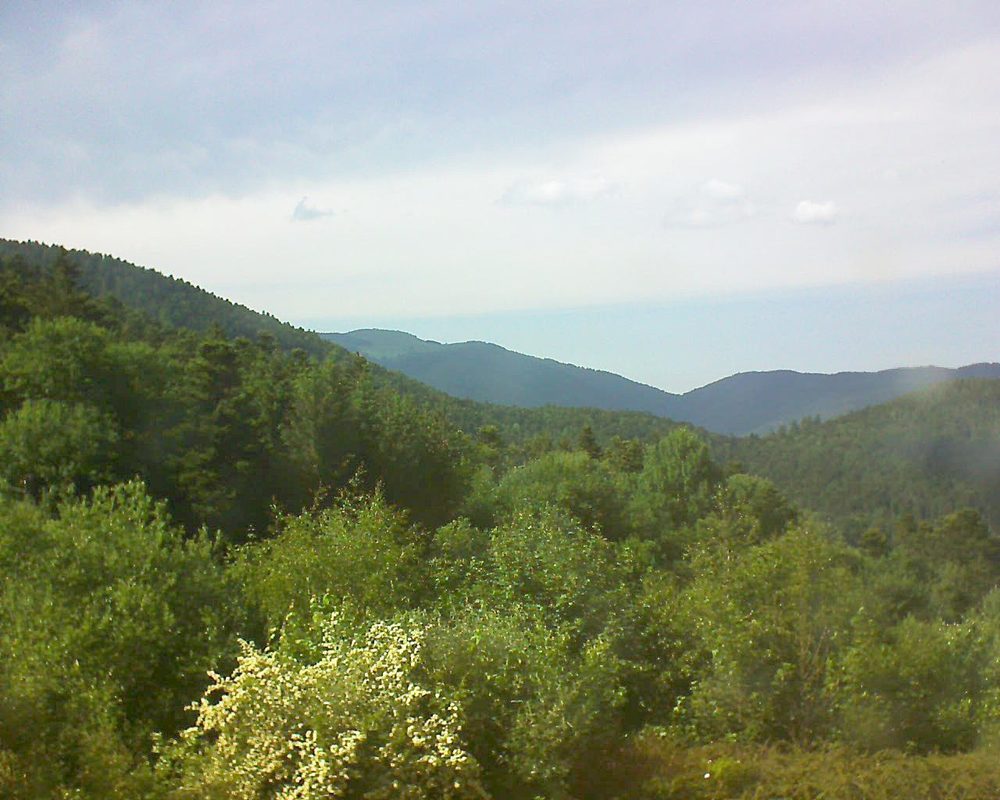 Le petit ballon vu depuis le Domaine Langmatt à Murbach le 03.06.2018 à 17:15 Le petit ballon (Alsace, Vosges) le 03.06.2018 à 17:15