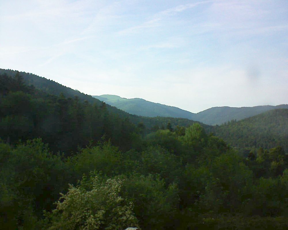 Le petit ballon vu depuis le Domaine Langmatt à Murbach le 03.06.2018 à 19:00 Le petit ballon (Alsace, Vosges) le 03.06.2018 à 19:00