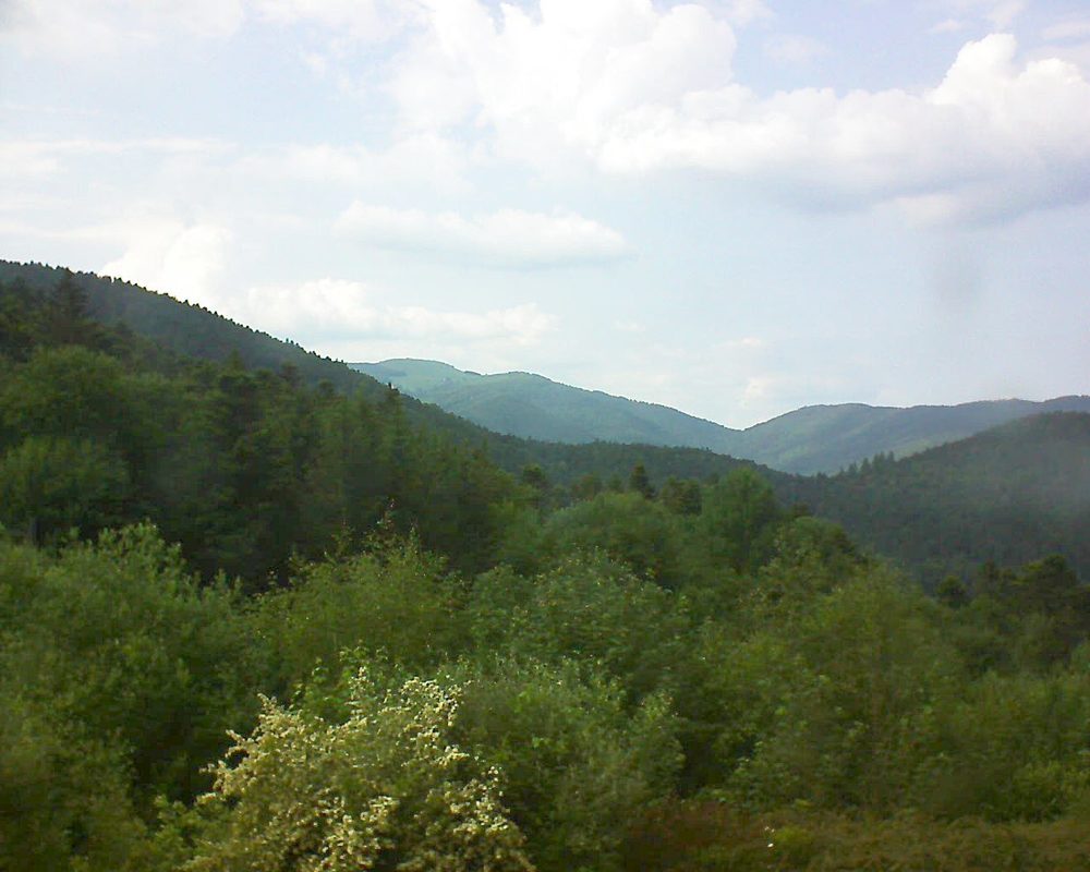 Le petit ballon vu depuis le Domaine Langmatt à Murbach le 04.06.2018 à 17:00 Le petit ballon (Alsace, Vosges) le 04.06.2018 à 17:00