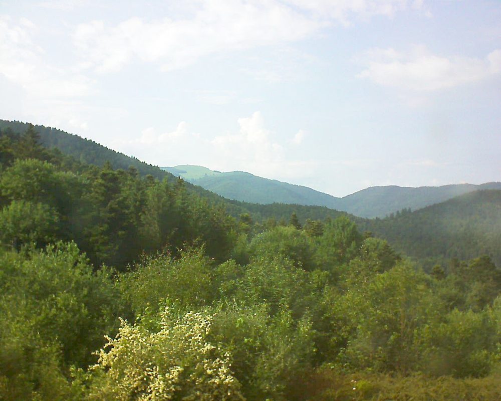 Le petit ballon vu depuis le Domaine Langmatt à Murbach le 04.06.2018 à 17:15 Le petit ballon (Alsace, Vosges) le 04.06.2018 à 17:15
