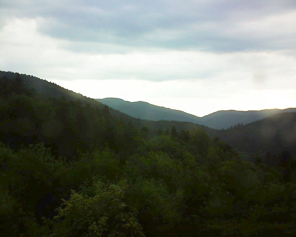 Le petit ballon vu depuis le Domaine Langmatt à Murbach le 04.06.2018 à 19:45 Le petit ballon (Alsace, Vosges) le 04.06.2018 à 19:45
