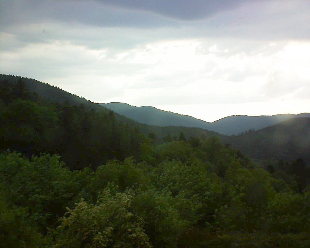 Le petit ballon vu depuis le Domaine Langmatt à Murbach le 04.06.2018 à 20:00 Le petit ballon (Alsace, Vosges) le 04.06.2018 à 20:00
