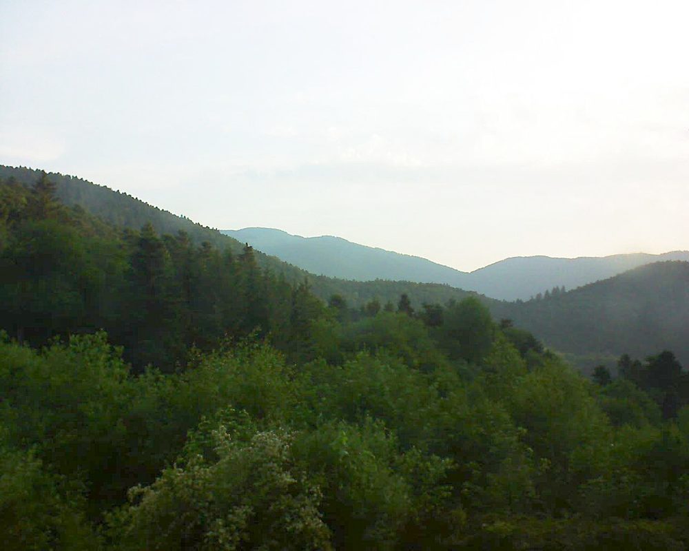 Le petit ballon vu depuis le Domaine Langmatt à Murbach le 05.06.2018 à 06:45 Le petit ballon (Alsace, Vosges) le 05.06.2018 à 06:45
