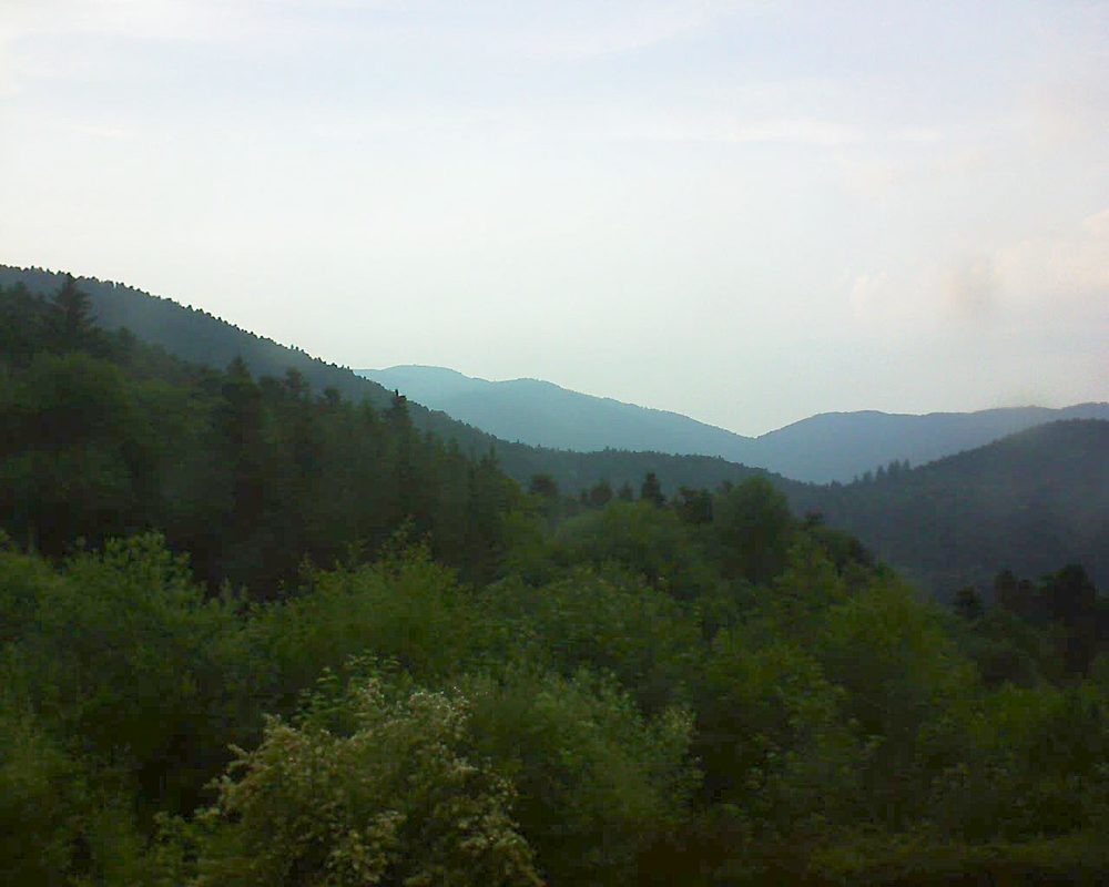 Le petit ballon vu depuis le Domaine Langmatt à Murbach le 05.06.2018 à 20:30 Le petit ballon (Alsace, Vosges) le 05.06.2018 à 20:30