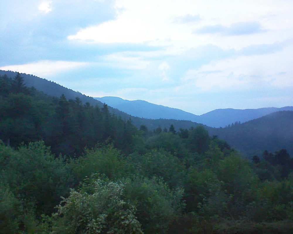 Le petit ballon vu depuis le Domaine Langmatt à Murbach le 05.06.2018 à 21:15 Le petit ballon (Alsace, Vosges) le 05.06.2018 à 21:15