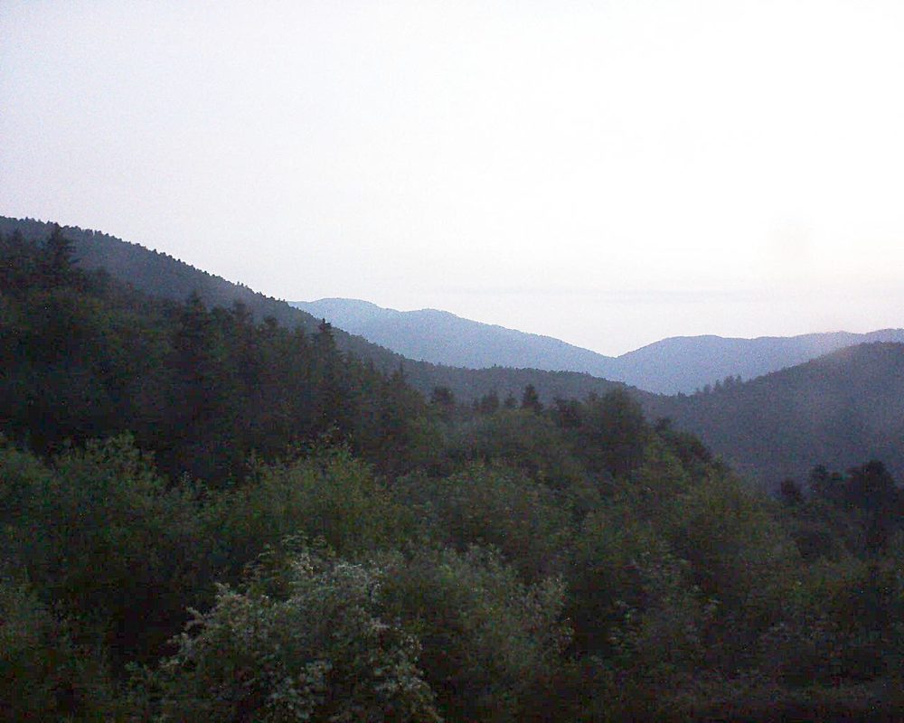 Le petit ballon vu depuis le Domaine Langmatt à Murbach le 06.06.2018 à 05:15 Le petit ballon (Alsace, Vosges) le 06.06.2018 à 05:15