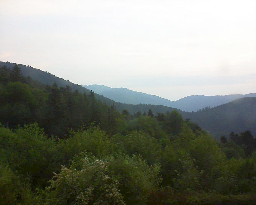 Le petit ballon vu depuis le Domaine Langmatt à Murbach le 06.06.2018 à 05:30 Le petit ballon (Alsace, Vosges) le 06.06.2018 à 05:30