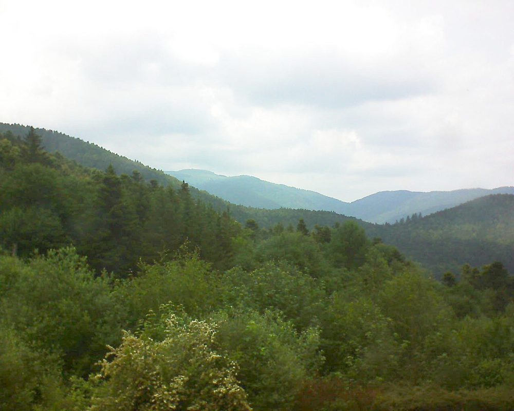 Le petit ballon vu depuis le Domaine Langmatt à Murbach le 06.06.2018 à 14:00 Le petit ballon (Alsace, Vosges) le 06.06.2018 à 14:00