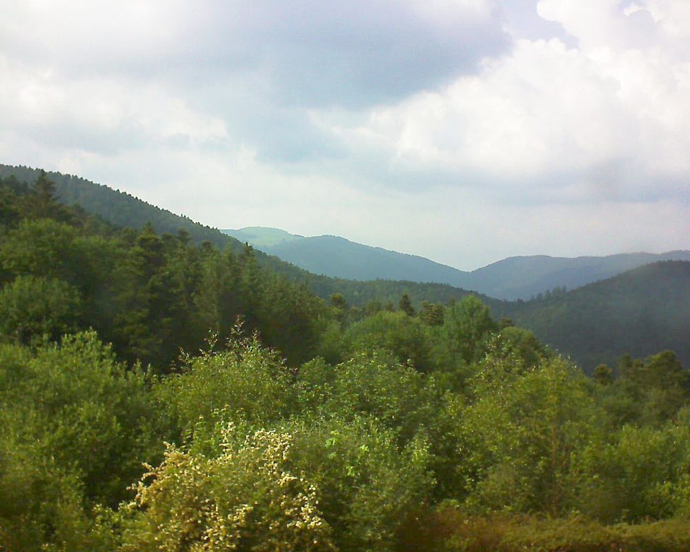 Le petit ballon vu depuis le Domaine Langmatt à Murbach le 06.06.2018 à 17:00 Le petit ballon (Alsace, Vosges) le 06.06.2018 à 17:00