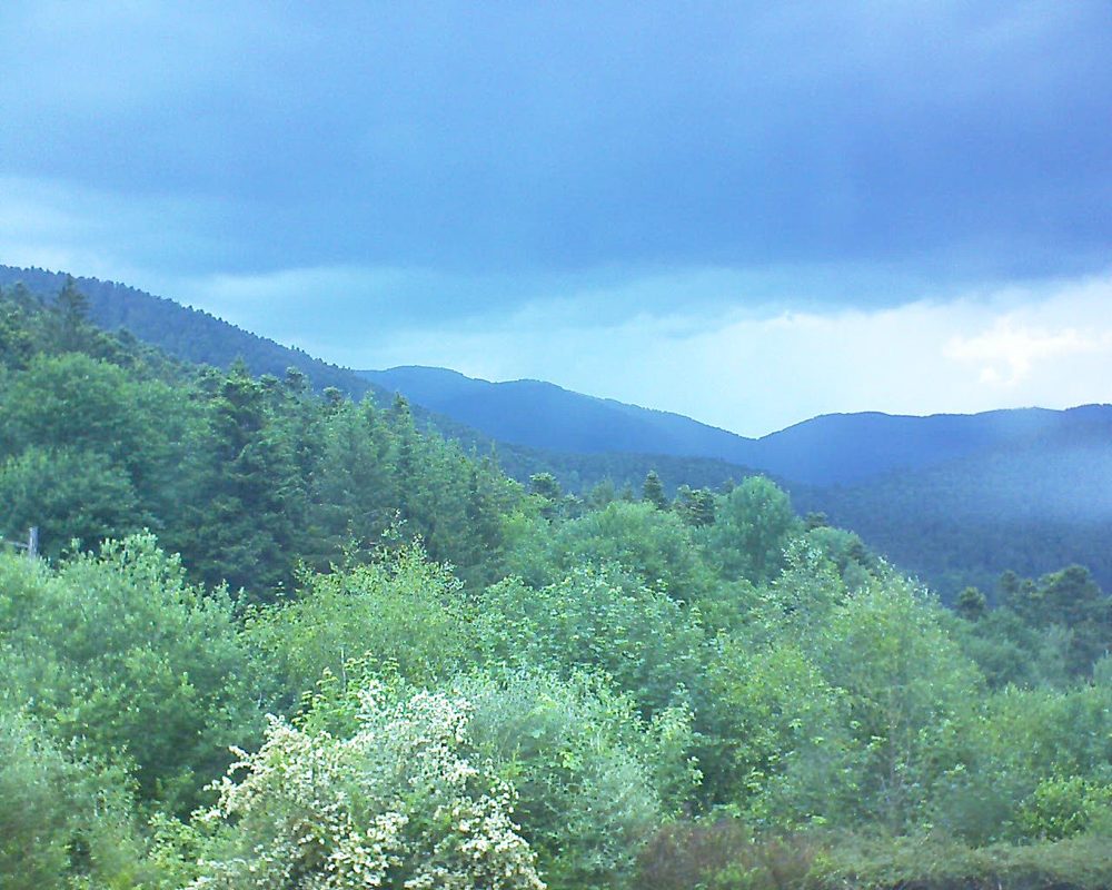 Le petit ballon vu depuis le Domaine Langmatt à Murbach le 06.06.2018 à 18:30 Le petit ballon (Alsace, Vosges) le 06.06.2018 à 18:30