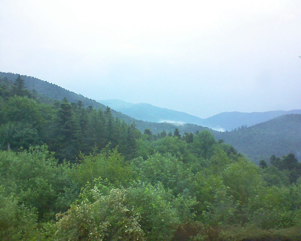 Le petit ballon vu depuis le Domaine Langmatt à Murbach le 06.06.2018 à 20:15 Le petit ballon (Alsace, Vosges) le 06.06.2018 à 20:15