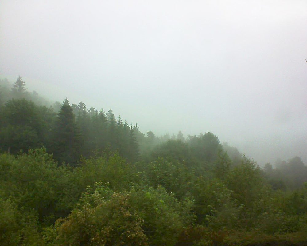 Le petit ballon vu depuis le Domaine Langmatt à Murbach le 07.06.2018 à 07:30 Le petit ballon (Alsace, Vosges) le 07.06.2018 à 07:30