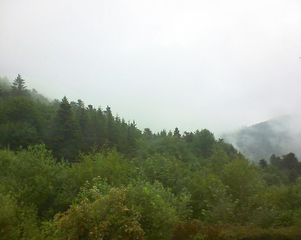 Le petit ballon vu depuis le Domaine Langmatt à Murbach le 07.06.2018 à 07:45 Le petit ballon (Alsace, Vosges) le 07.06.2018 à 07:45
