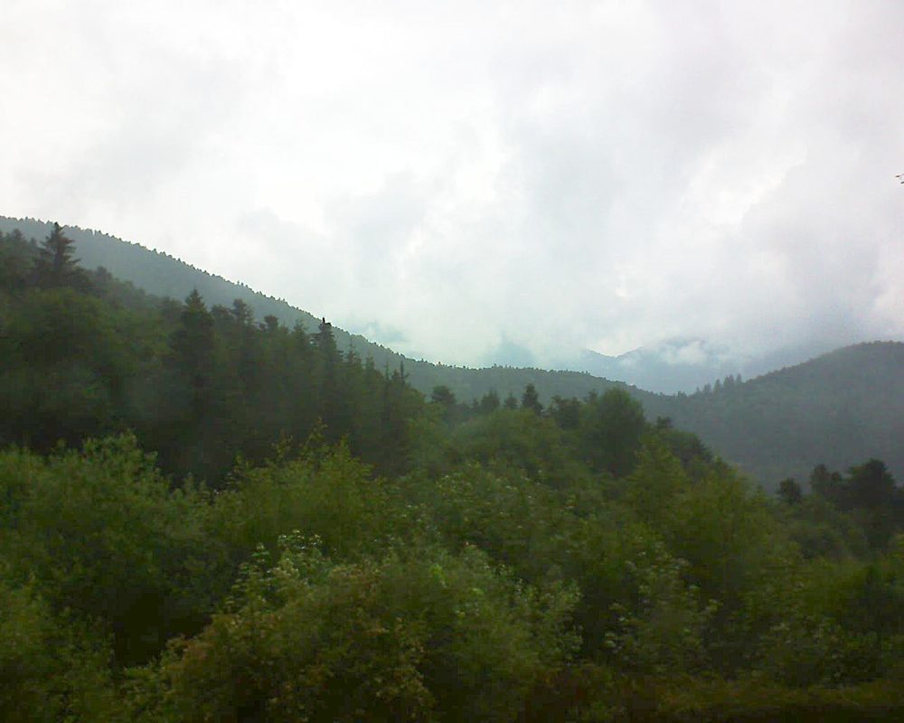 Le petit ballon vu depuis le Domaine Langmatt à Murbach le 07.06.2018 à 11:45 Le petit ballon (Alsace, Vosges) le 07.06.2018 à 11:45