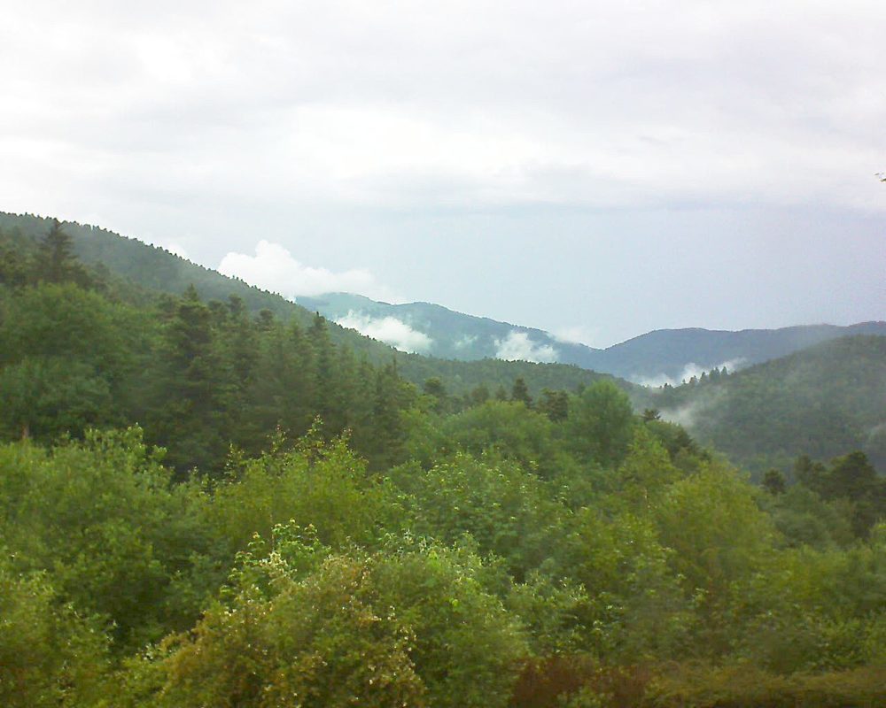 Le petit ballon vu depuis le Domaine Langmatt à Murbach le 07.06.2018 à 14:15 Le petit ballon (Alsace, Vosges) le 07.06.2018 à 14:15