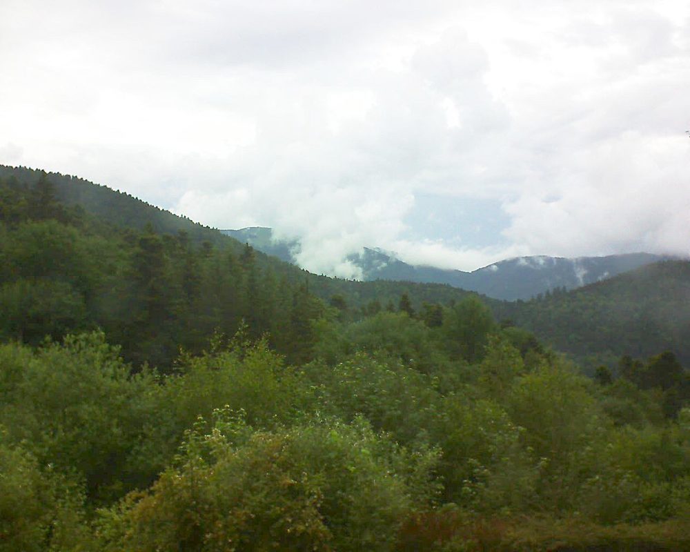 Le petit ballon vu depuis le Domaine Langmatt à Murbach le 07.06.2018 à 15:15 Le petit ballon (Alsace, Vosges) le 07.06.2018 à 15:15