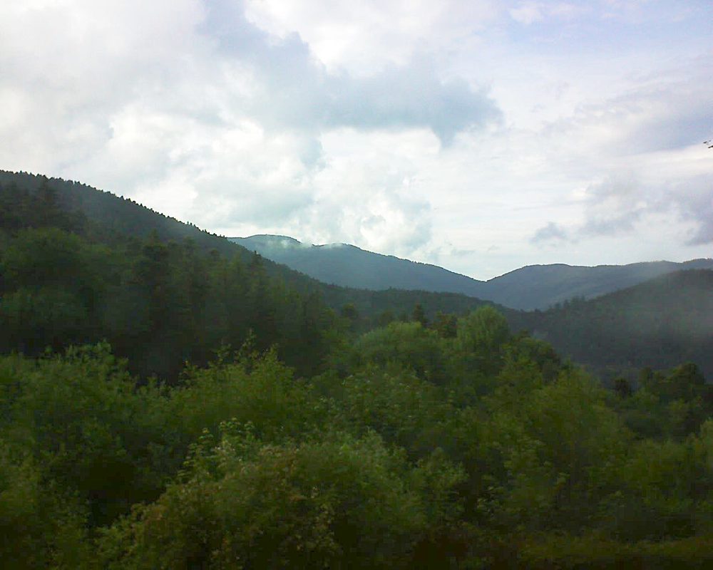 Le petit ballon vu depuis le Domaine Langmatt à Murbach le 07.06.2018 à 19:00 Le petit ballon (Alsace, Vosges) le 07.06.2018 à 19:00